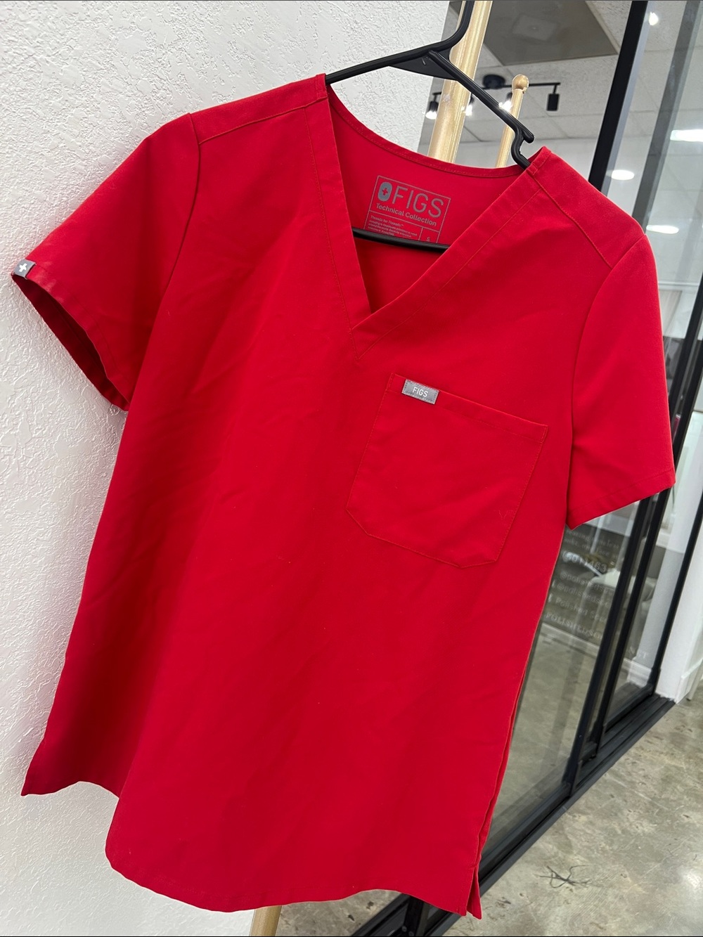 Figs Red V-Neck Scrub Top size S and straight leg bottoms size XS